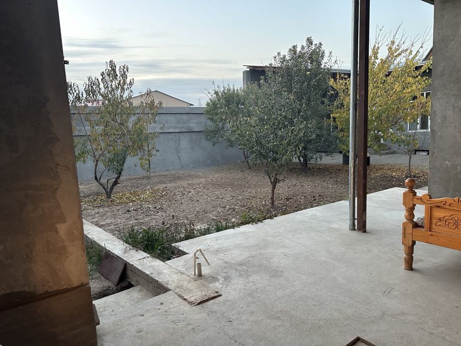 Uy sotiladi tansiqboy bitonkaga 600metr