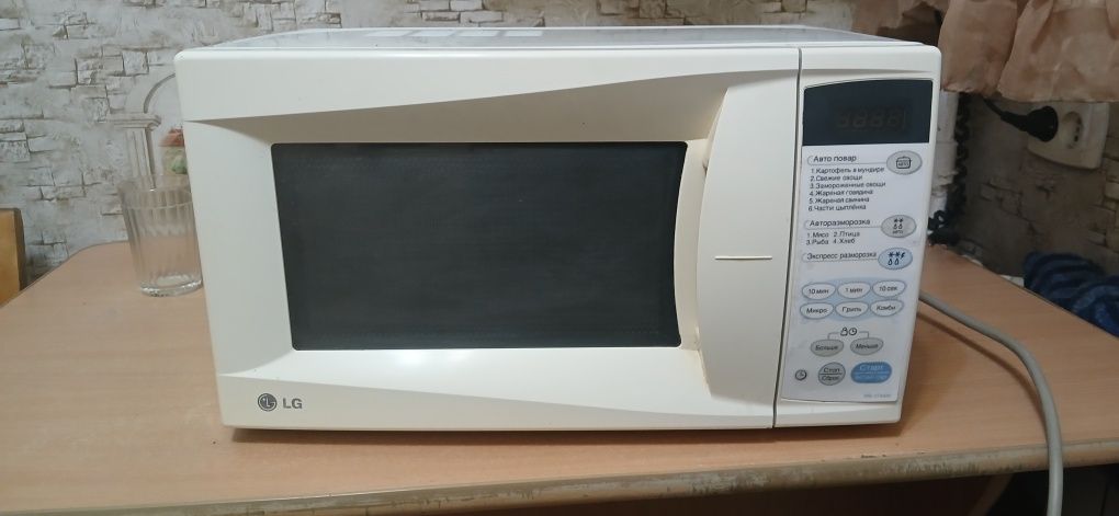 Продам микроволновую печь