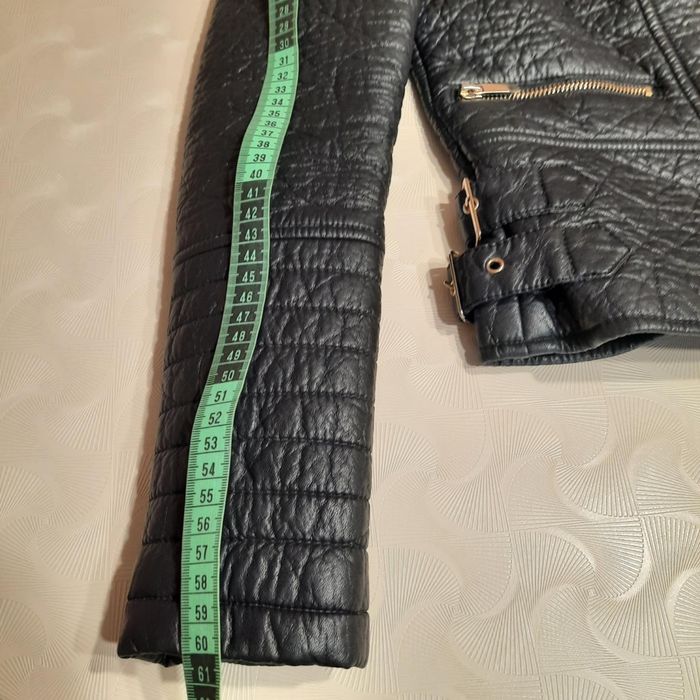 Дамско кожено яке-размер XS