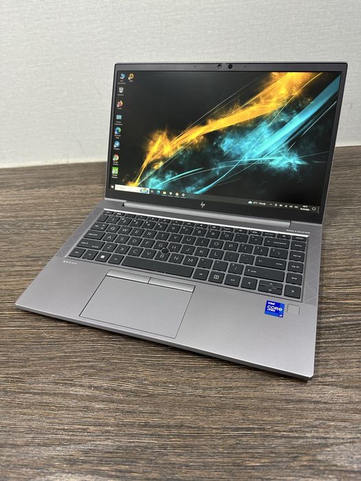 мощный 8-ядерный i7 ноутбук Hp Zbook Firefly 14 G8, для графики и игр