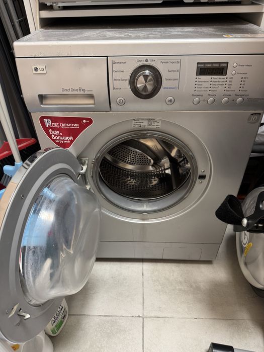 Стиральная машинк lg (рабочая)