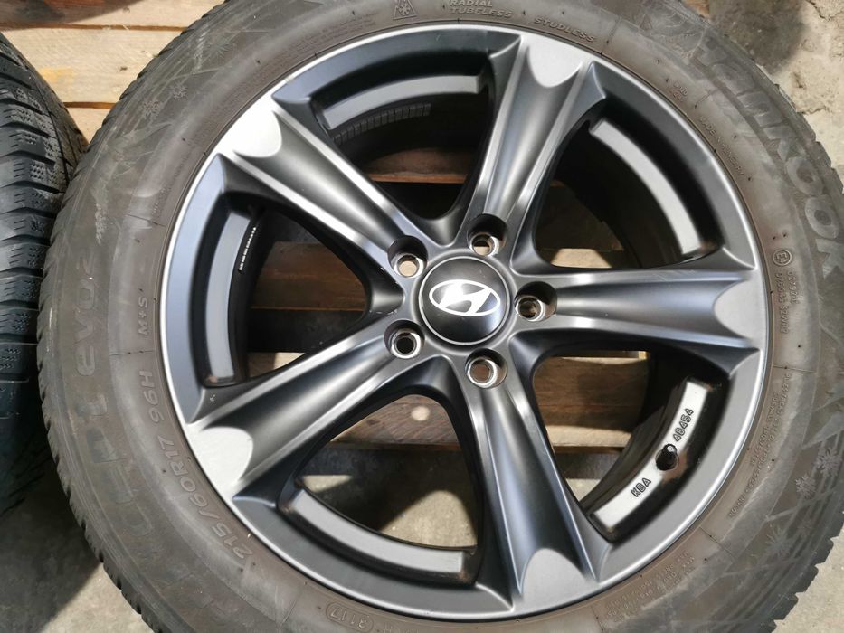 Jante Originale Hyundai  Tucson R 17 cu anvelope de iarna