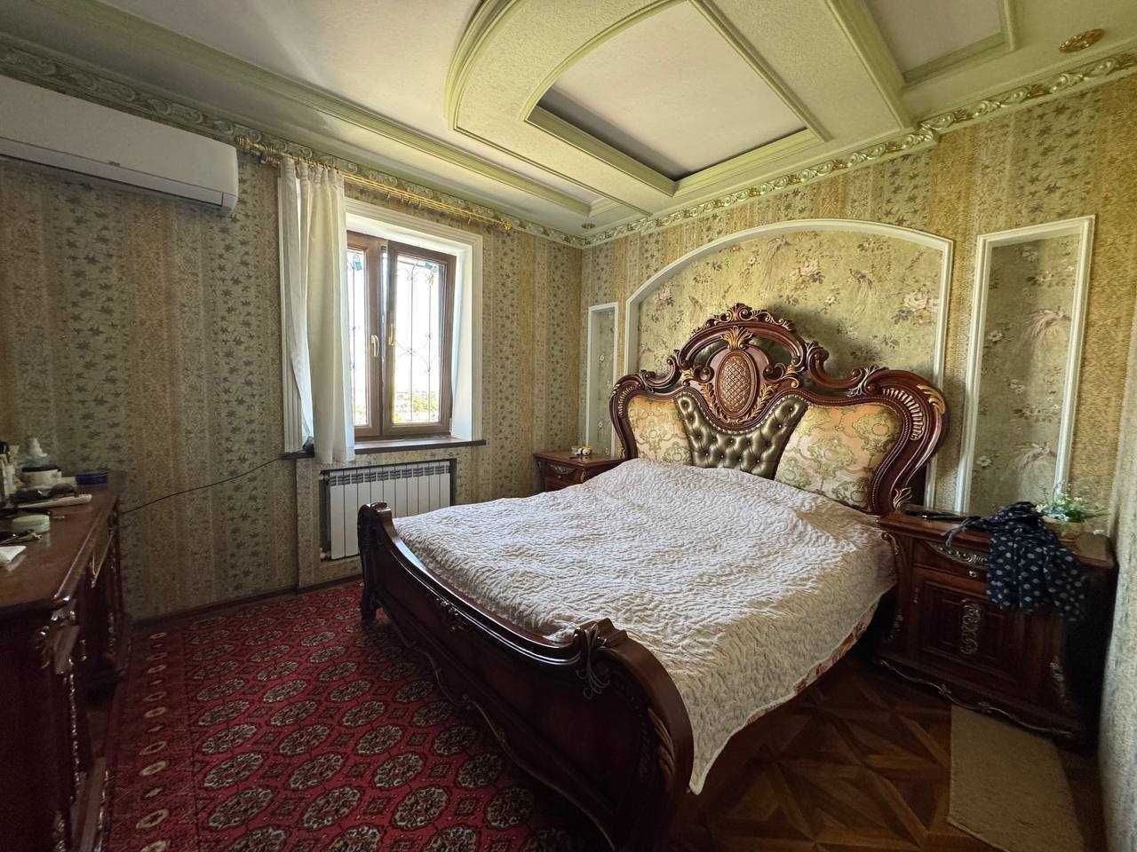 ПРОДАЕТСЯ 4/8/9 100Vм2 Госпитальный рынок