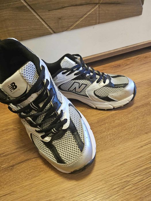 Маратонки New Balance