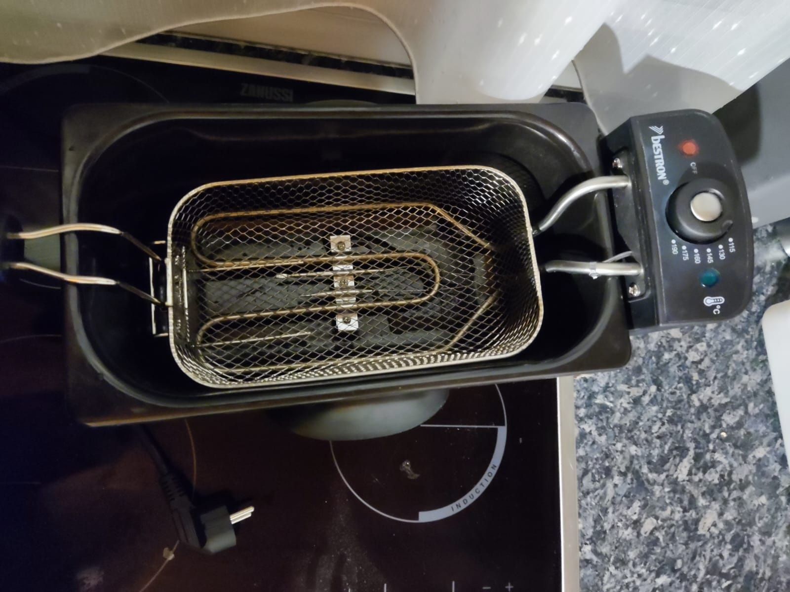 Friteuza Bestron AF370CO Copper deep fryer