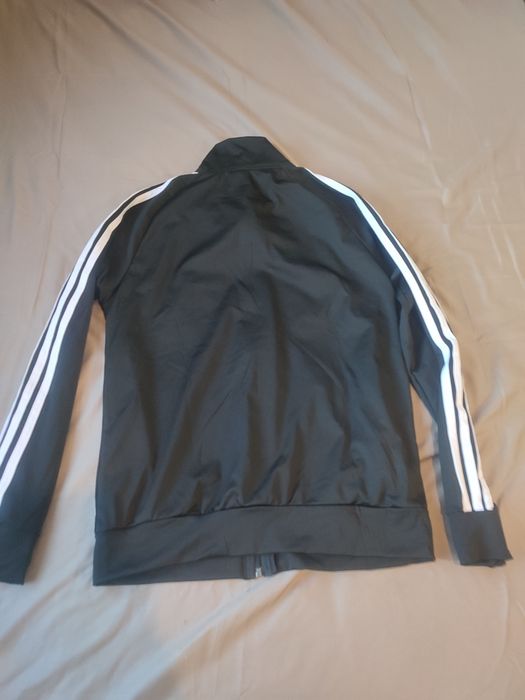 Екип на Adidas размер L