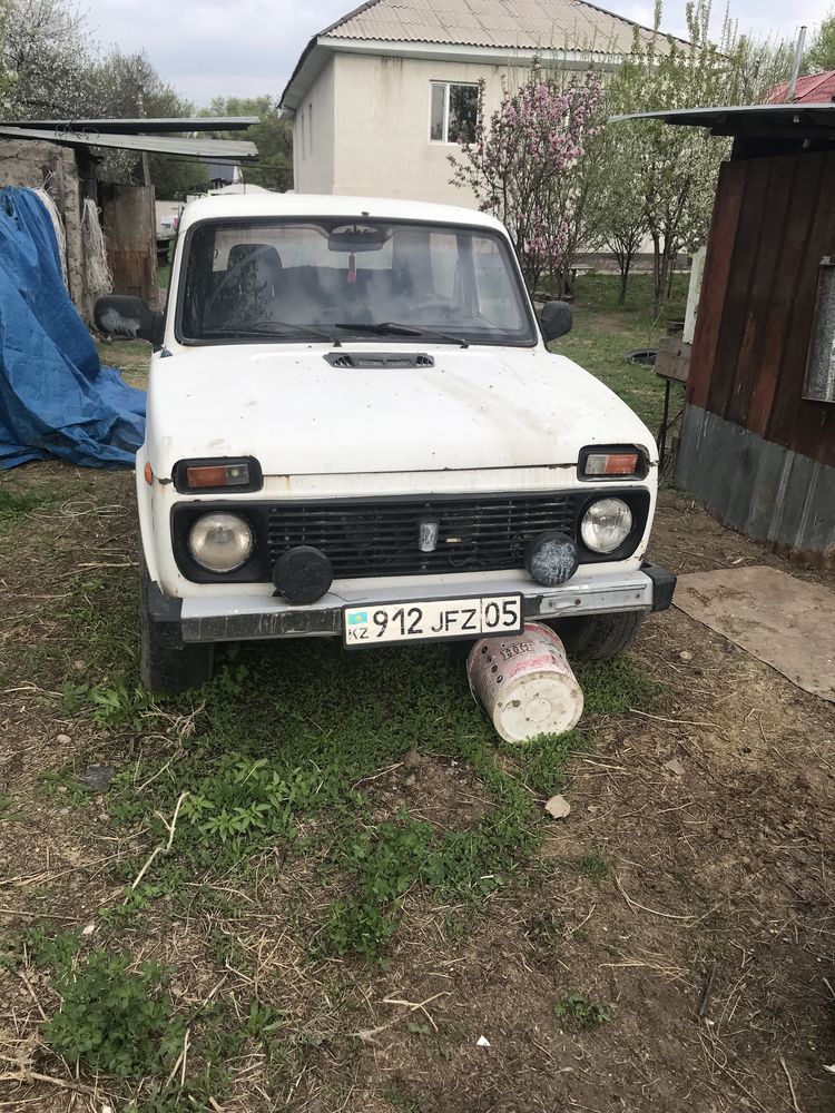 Нива 2007 срочна продам