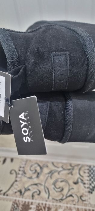 Сапоги женские уги