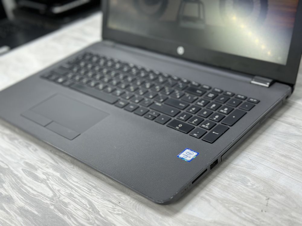 Ноутбук HP 15 - Intrl Core i3-6006/ОЗУ-8/SSD-128/FullHD