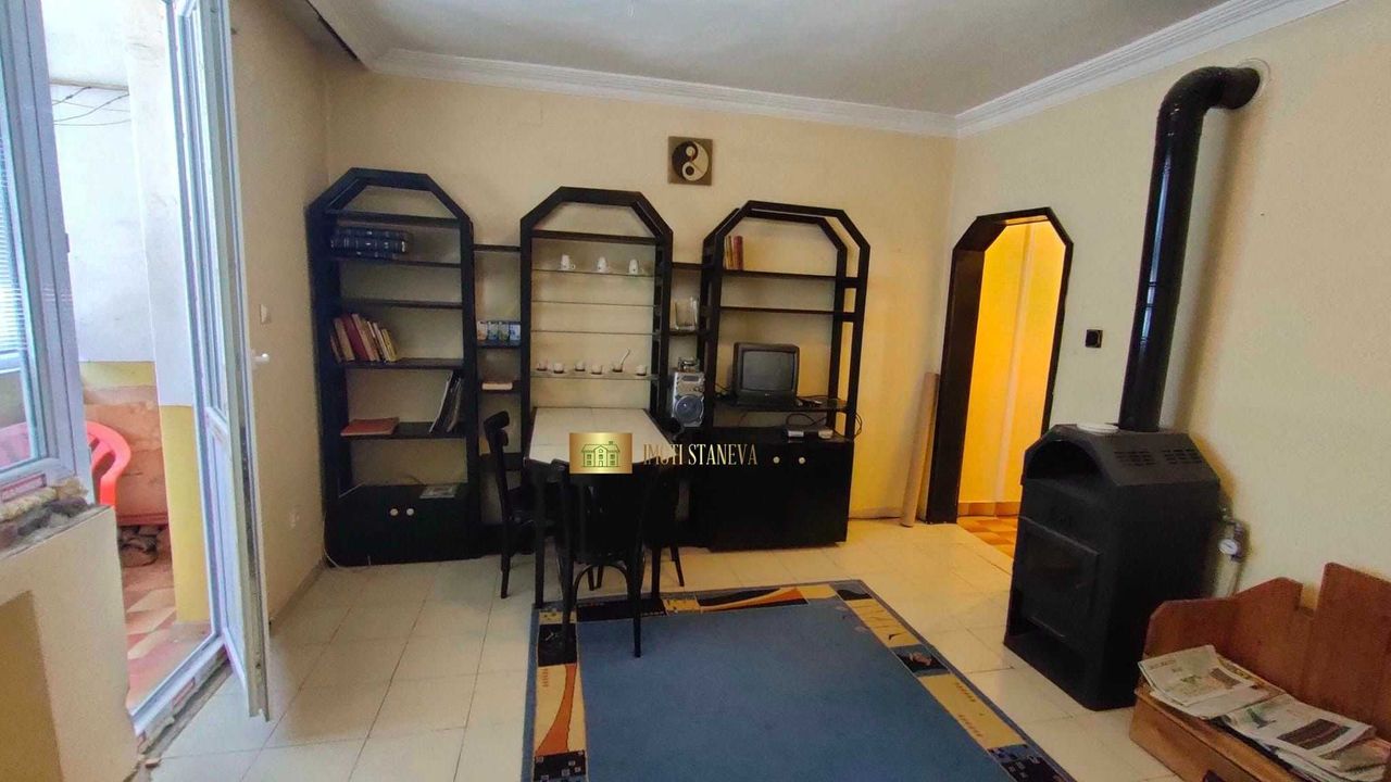 Продава се Тристаен апартамент в Видин, Васил Левски - 91 кв.м за 759 €/кв.м - Снимка #11