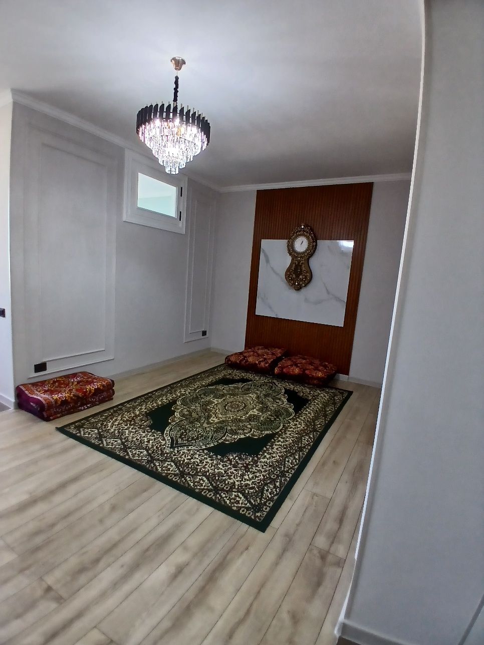 Qizlarga Arenda kvartira vagzal stela karavan orqasi