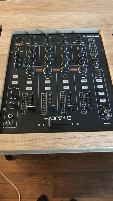 Mixer Allen & Heath Xone 43
