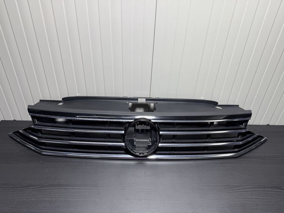 Grila radiator VW Passat BB Facelift