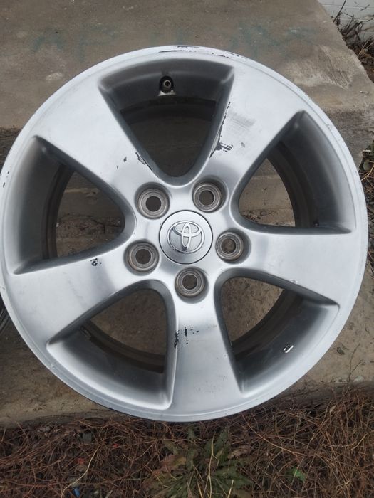 Продам диски  Тойота истима