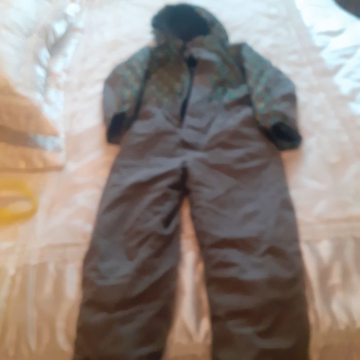 Продам детские вещи