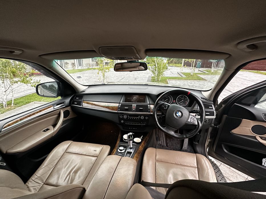 X5 volan dreapta