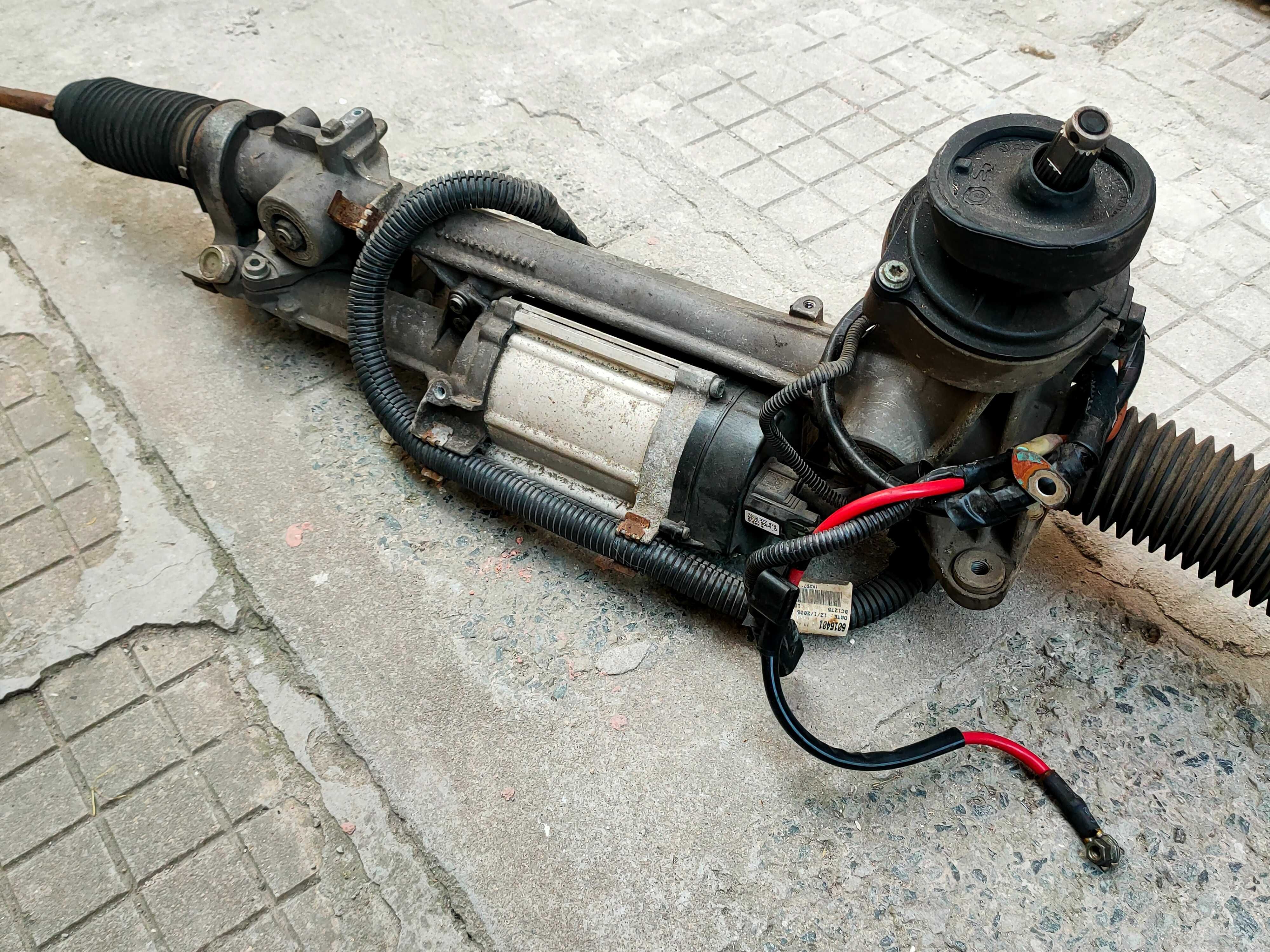 Електрическа рейка окомплектована Power steering rack за Audi  VW