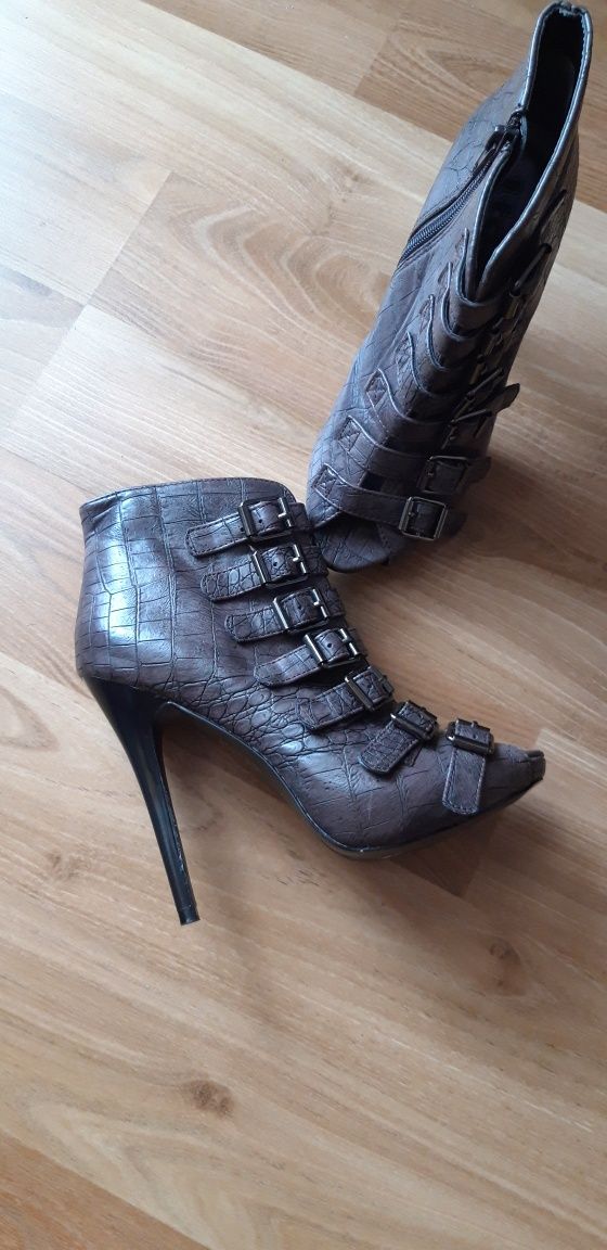 Botine elegante superbe