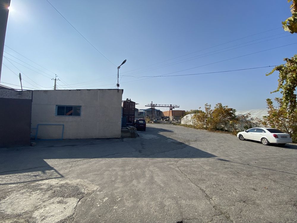 Fargona shahar Onkologiya oldida 80 sotih yer sotiladi bino va biznes