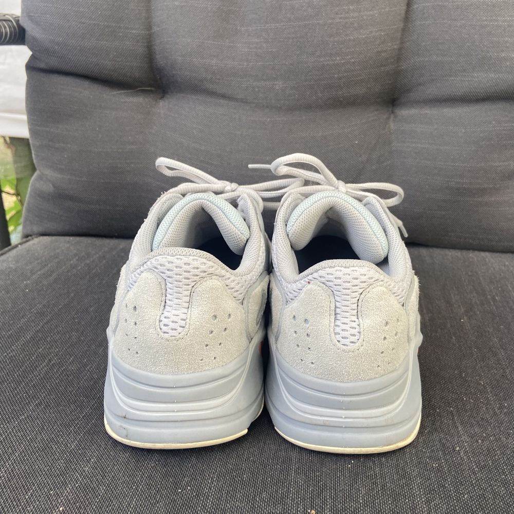 Оригинални Adidas Yeezy 700 Inertia