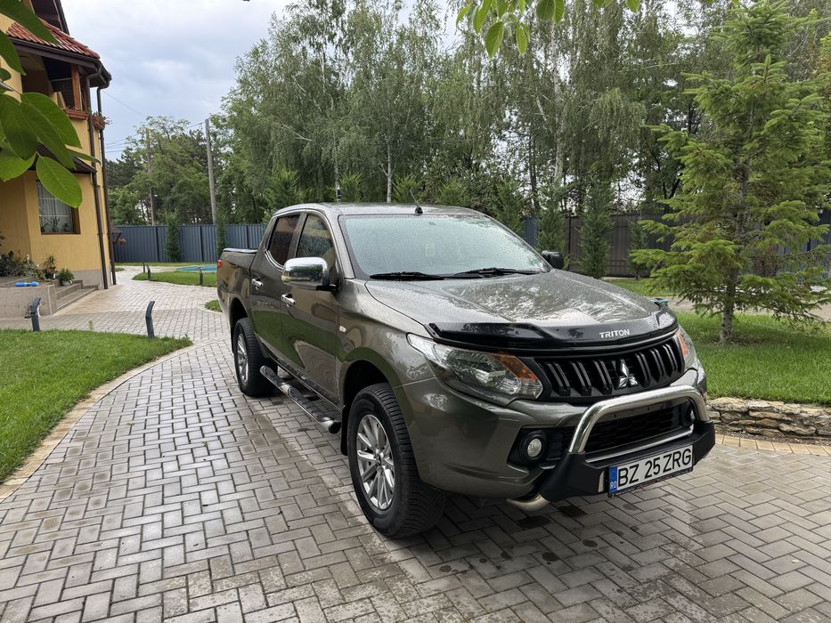 Mitsubishi L200 2016