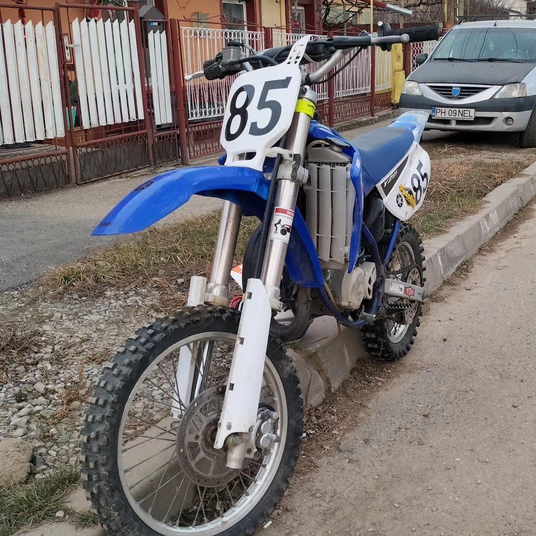 Vând Yamaha yz85