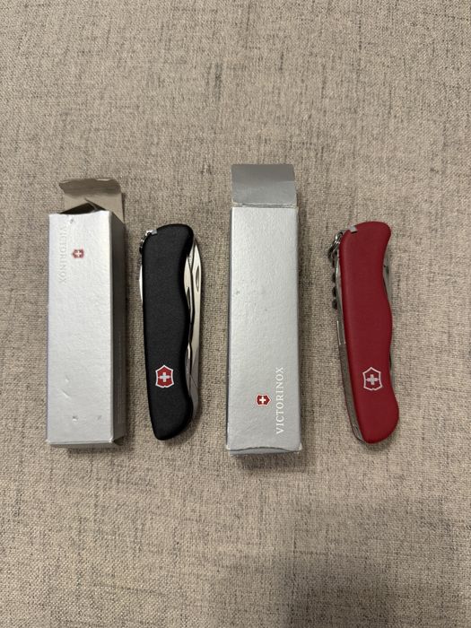 Briceag multifunctional Victorinox nou, in cutie
