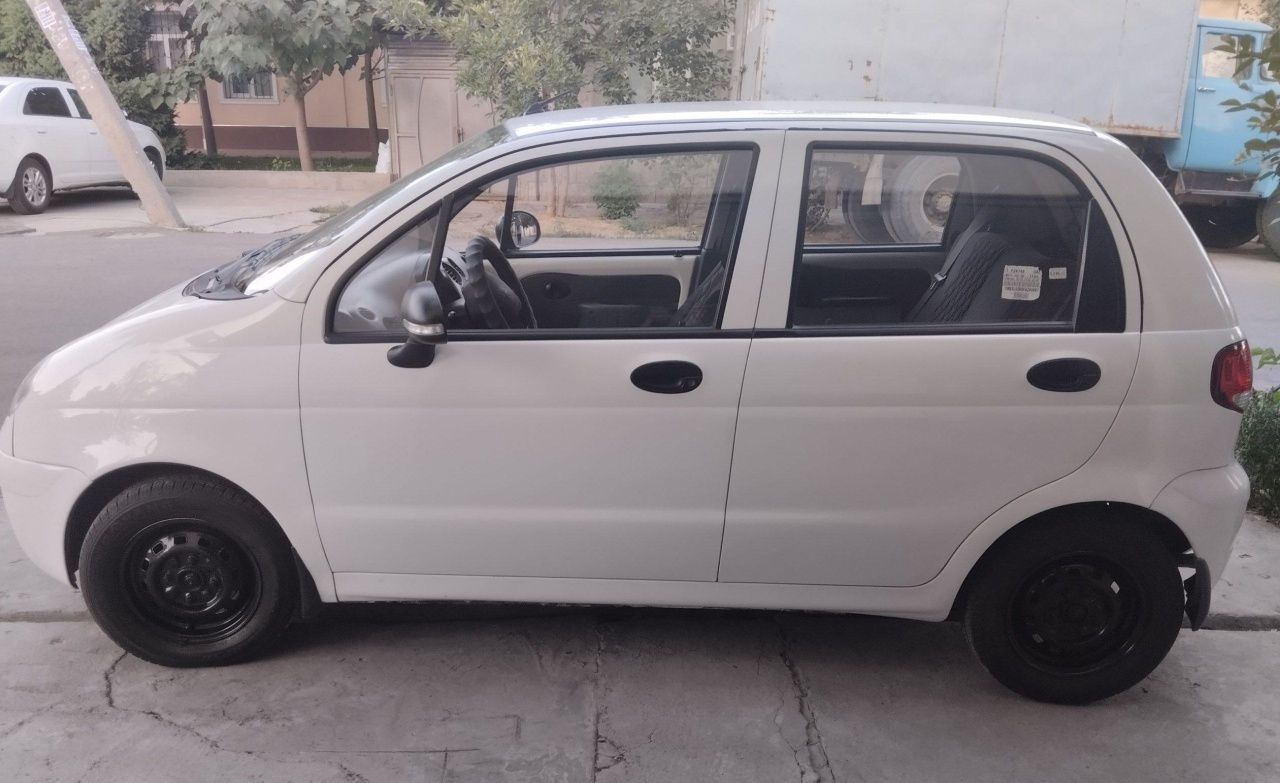 Matiz avtomobili sotiladi