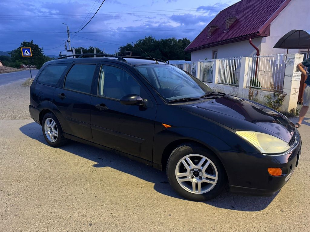 Vând ford focus mk1