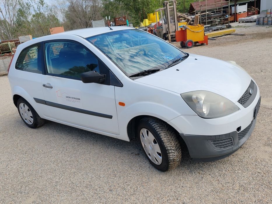 Ford fiesta an 2007 van 2 locuri import Italia diesel