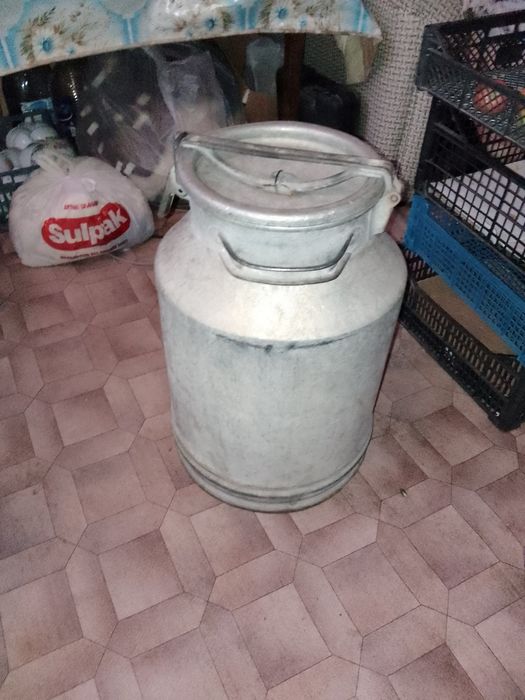 Фляга алюминиевая и бочка 100 л за 4000 нержавейка