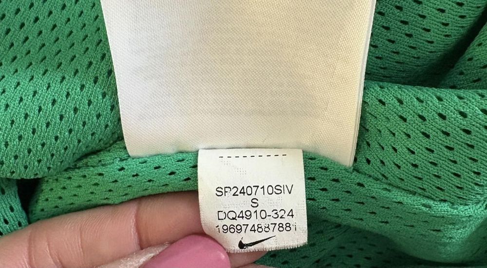 Яке анорак Nike