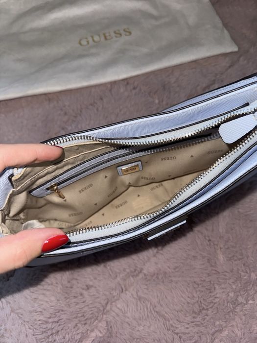 Чанта Guess NOELLE