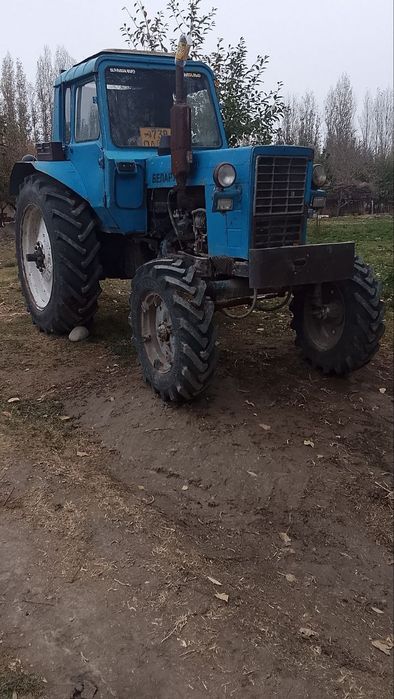 MTZ 80 Traktor Sotiladi
