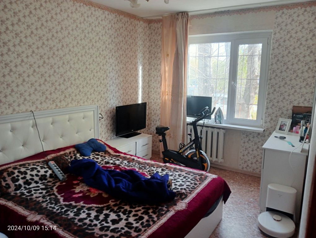 Продам квартиру 3-х комнатную