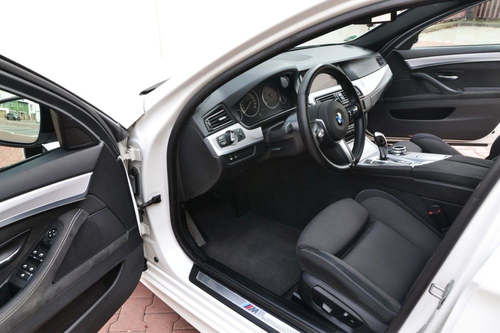BMW 520D F10 Face -lift/M Packet /interior M sport/Trapa/Shadow Line