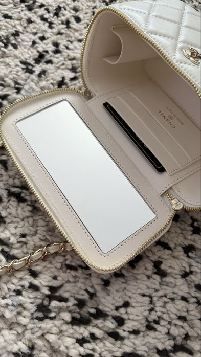 Geanta Chanel cc vanity