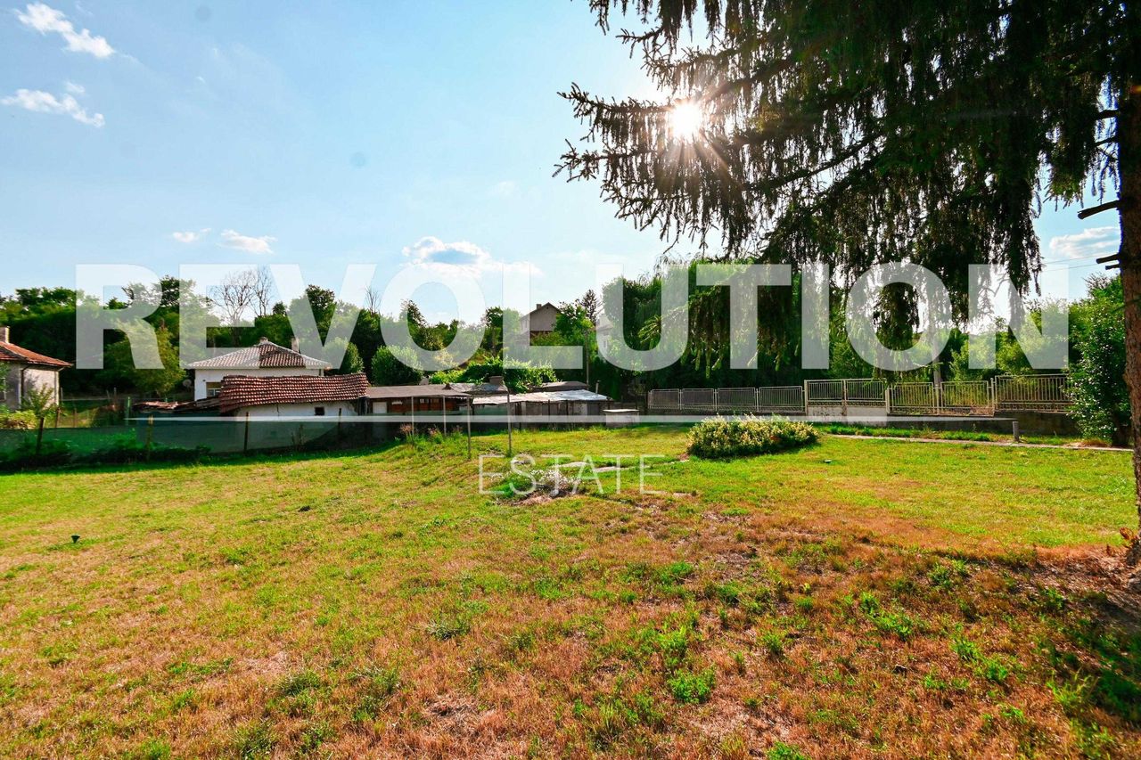 Продава се Къща в с. Егълница, Област Перник - 150 кв.м за 1434 €/кв.м - Снимка #9