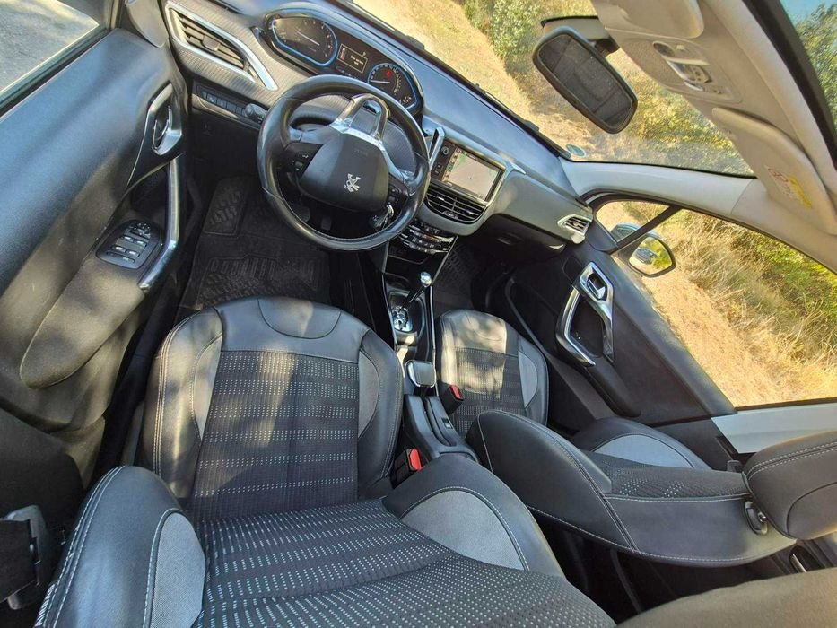 Peugeot 2008 1.6БЕНЗИН 120кс- ПЕРФЕКТЕН МОТОР!