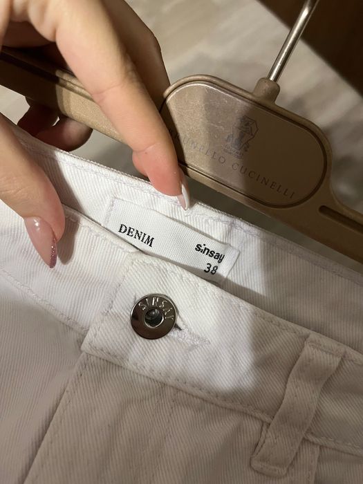 Продавам къси панталони sinsay