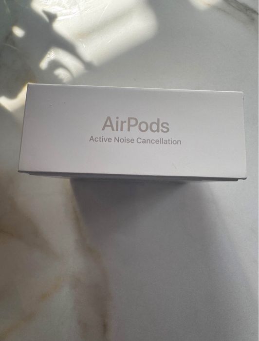 Продавам airpods 4 чисто нови