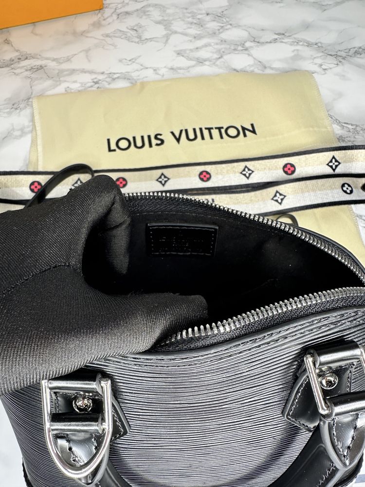 Geanta Louis Vuitton Alma BB piele canvas 100% cadou