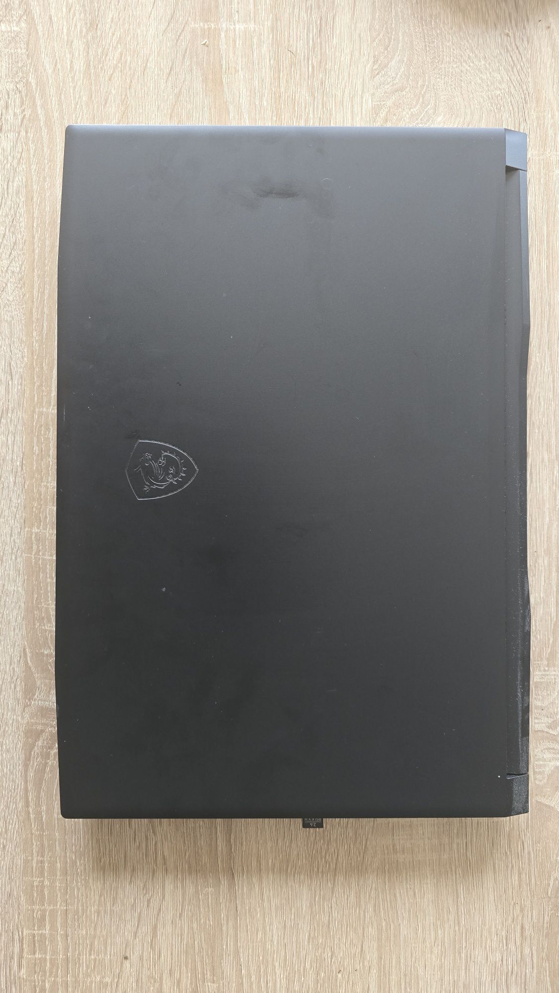 MSI Katana GF76 11UD Геймърски лаптоп