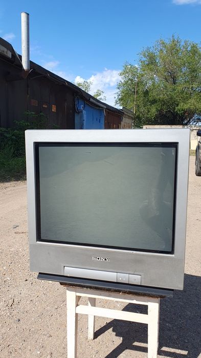 Продам телевизор  SONY.