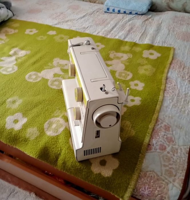 Швейная машинка Janome