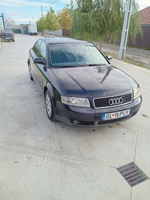 Vând Audi A4b6 în stare bună!