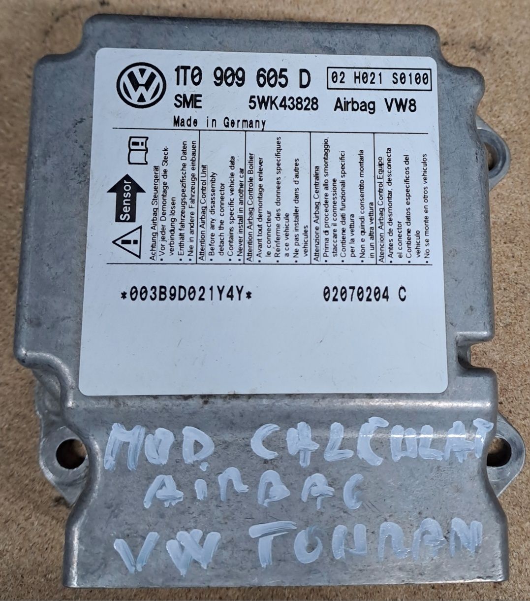 Calculator modul airbag 1T0909605D Volkswagen Touran