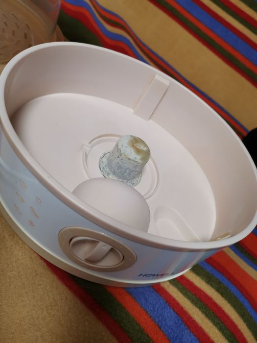 Aparat de gătit la abur cu ceas