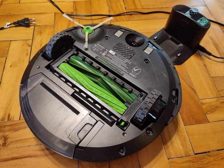 Робот прахосмукачка iRobot Roomba e5