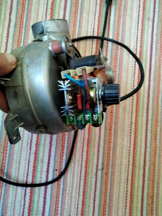 Ventilator cu regulator turatie foarte silentios pentru arzător cu ule